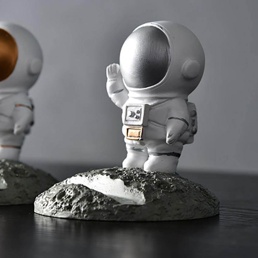 Simple Astronaut Mobile Phone Stand Holder - MaviGadget
