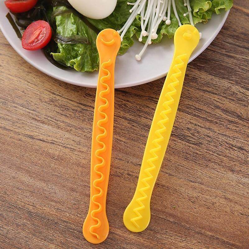 6pcs Smiley Face Cute Egg Cutter - MaviGadget
