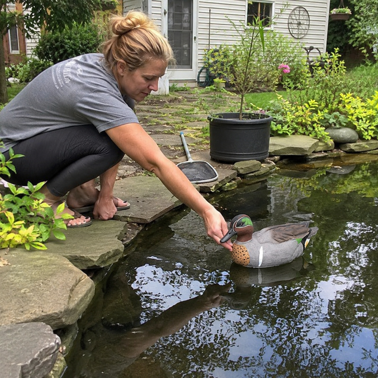 Still Water Lifelike Floating Duck Decoy