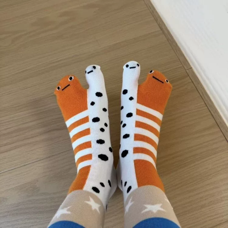 Playful Eel Stripe Cozy Crew Socks