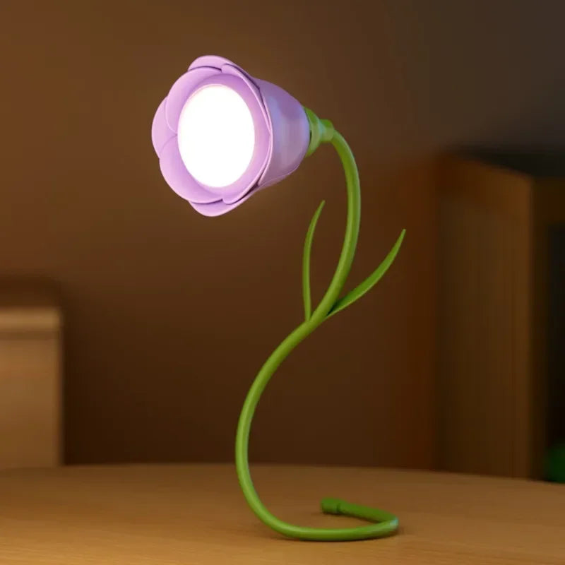 Last Rose Blooming Rose Accent Desk Lamp