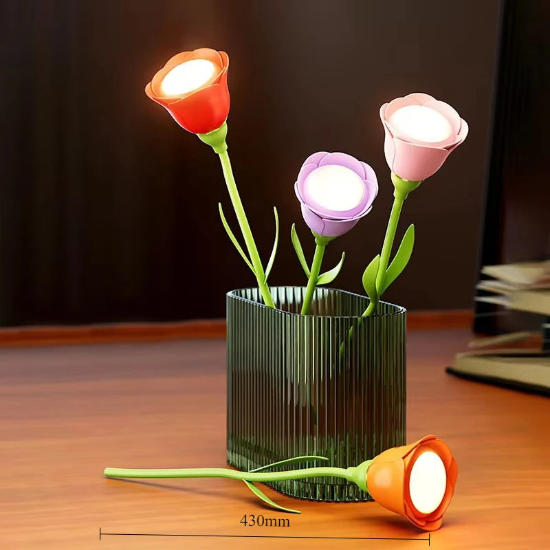 Last Rose Blooming Rose Accent Desk Lamp