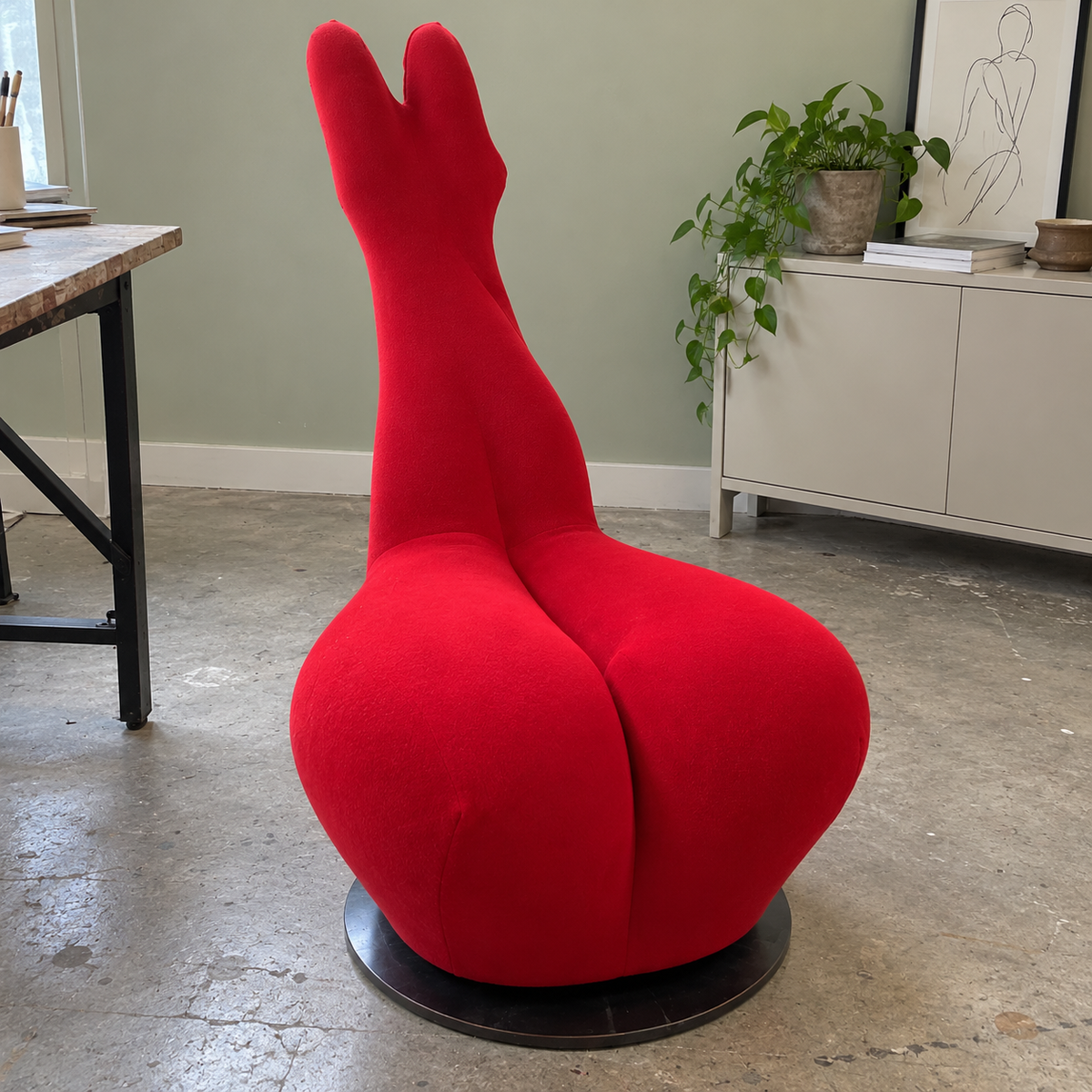 Too Pretty to Sit Lounge Chair