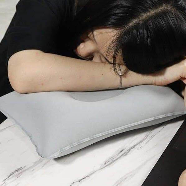 Inflatable Portable Comfy Travel Neck Pillow - MaviGadget