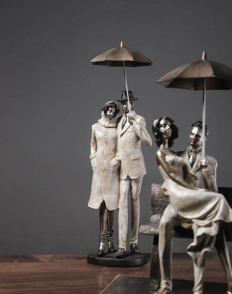 Waiting for Love Figurine - MaviGadget