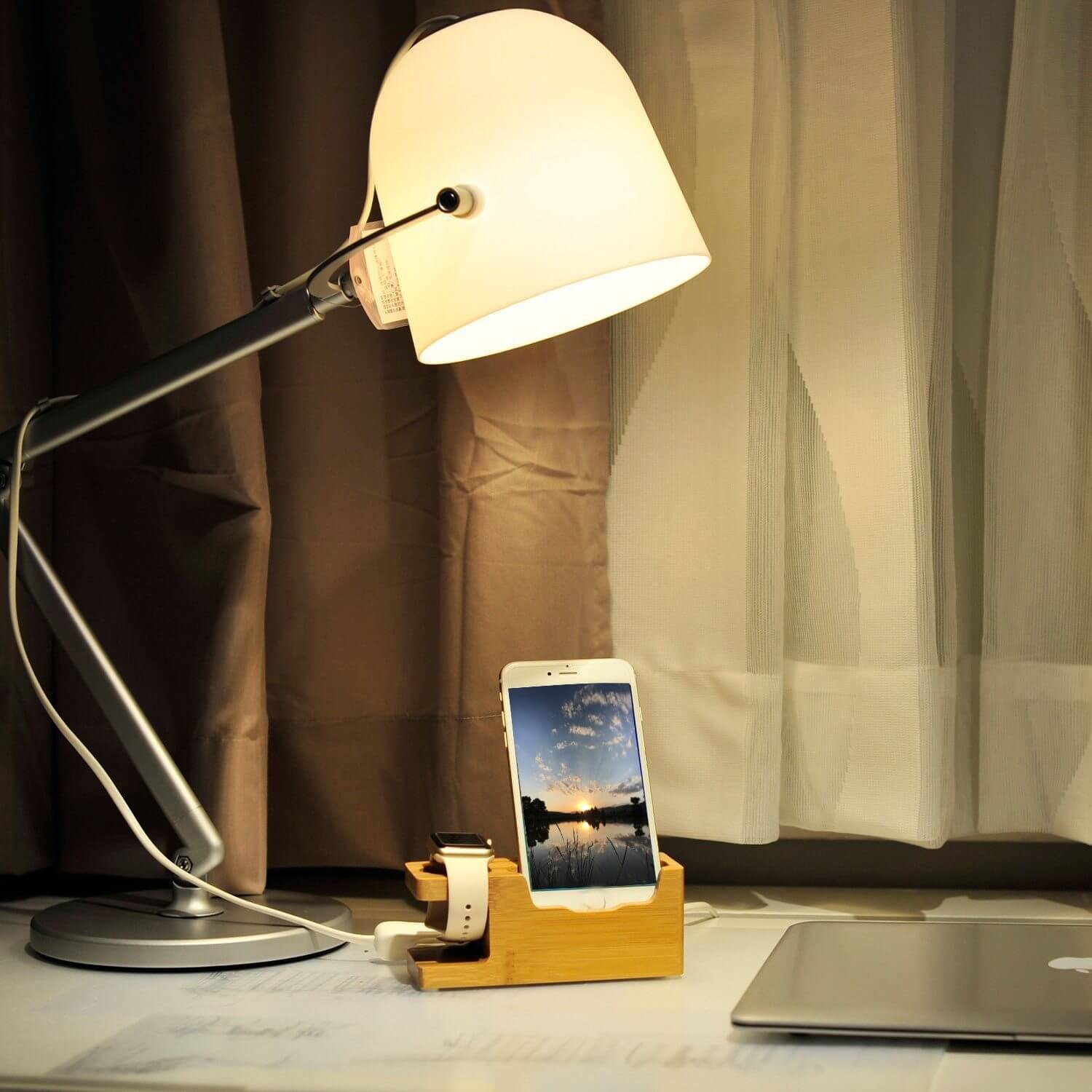Bamboo Wood Charger Station for Apple Products - MaviGadget