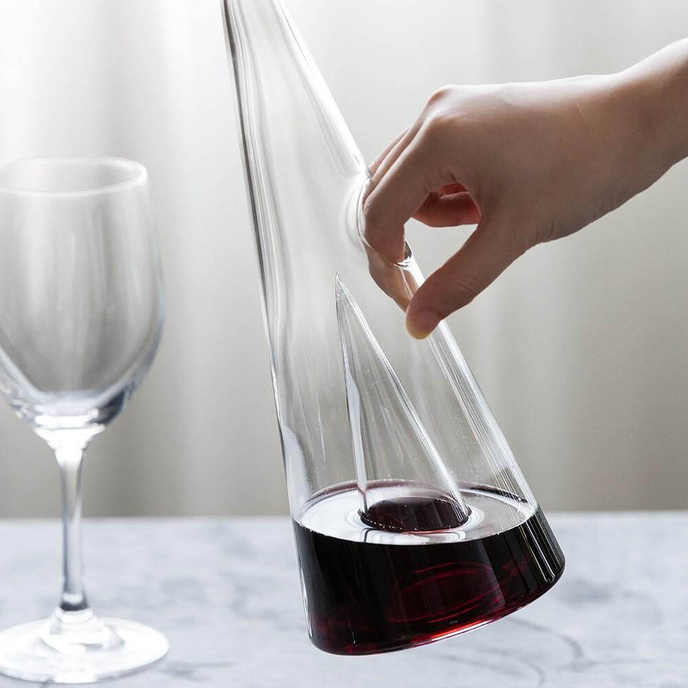 Creative Pyramid Glass Wine Decanter - MaviGadget