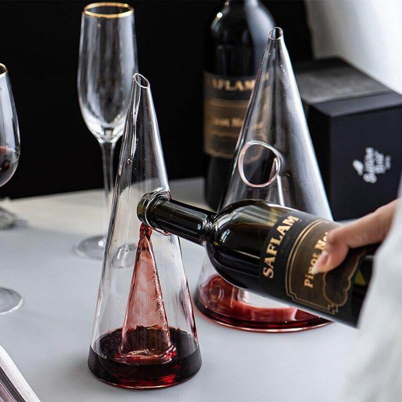 Creative Pyramid Glass Wine Decanter - MaviGadget