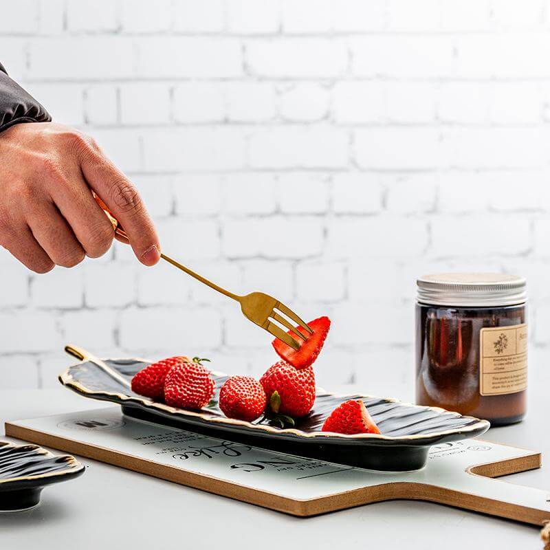 Creative Gold Color Ceramic Plate Set - MaviGadget