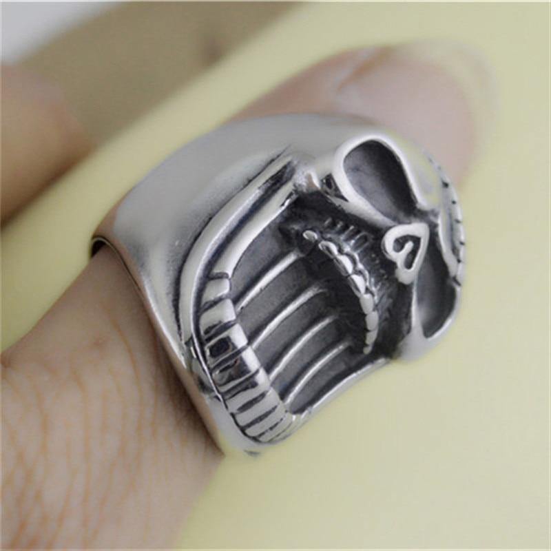 Cool Skull Unisex Ring Bottle Opener - MaviGadget