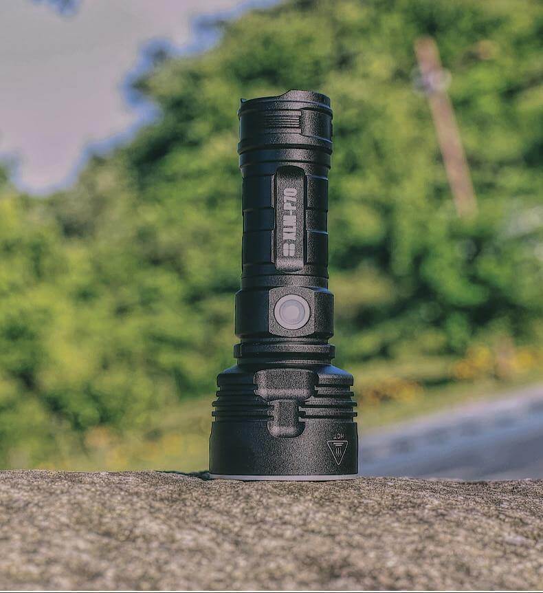 Ultra Powerful LED Flashlight - MaviGadget