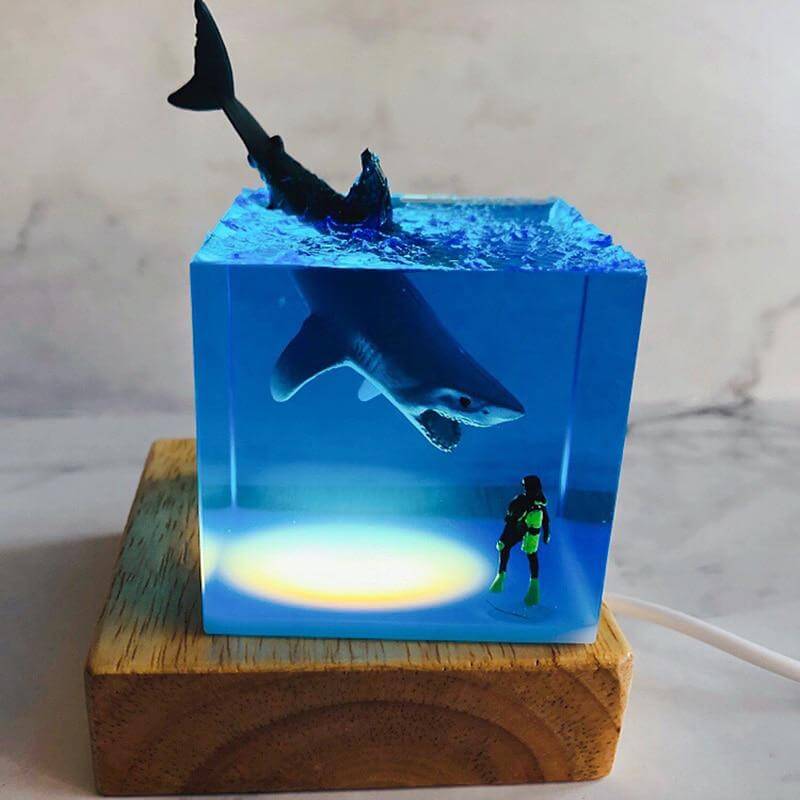 LED Night Light Shark Diver Decoration Lamp - MaviGadget
