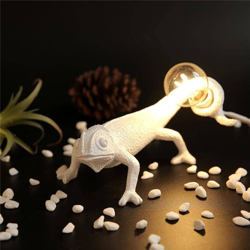 Nordic Modern Chameleon Lizard Desk Light - MaviGadget