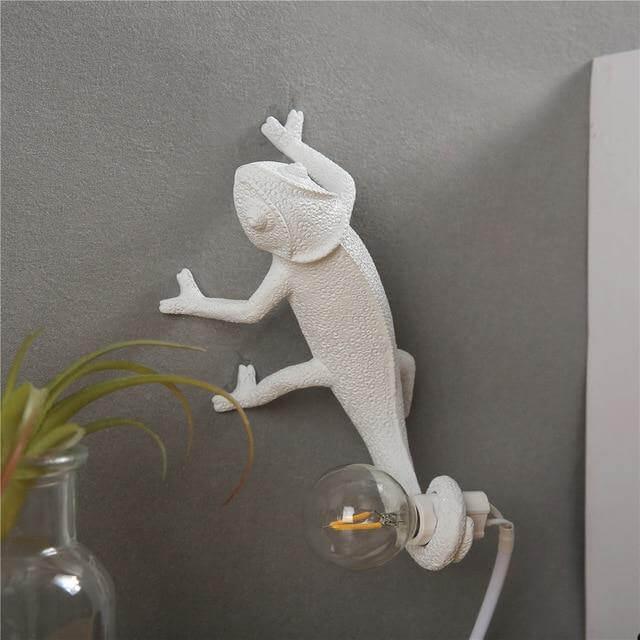 Nordic Modern Chameleon Lizard Desk Light - MaviGadget