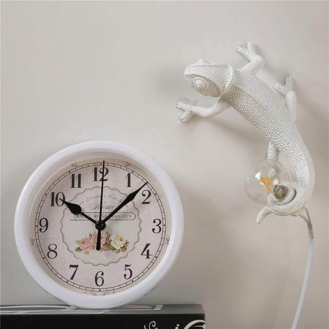 Nordic Modern Chameleon Lizard Desk Light - MaviGadget
