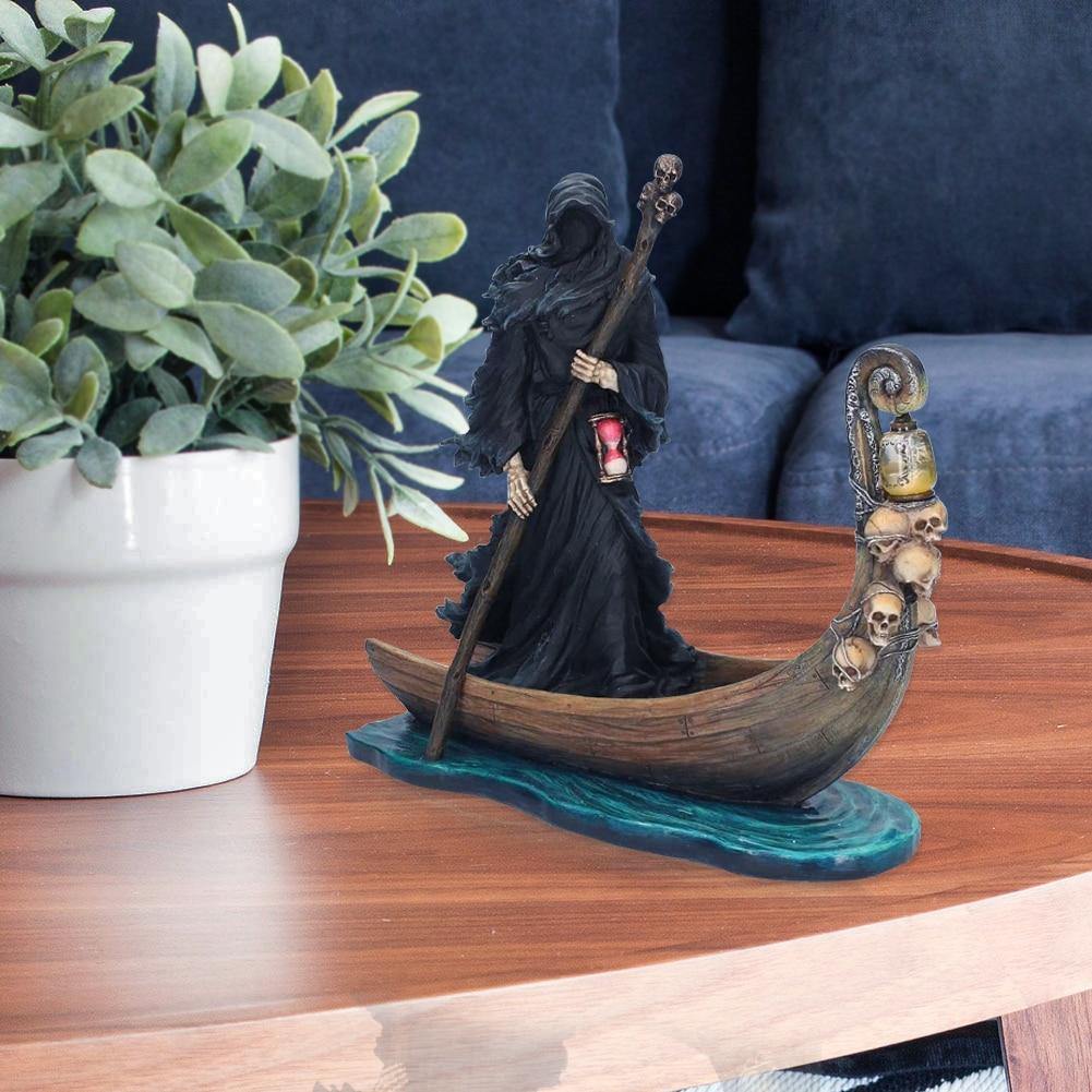 Scary Man Boat Resin Figurine Home Decor - MaviGadget