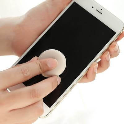 Macaron Shape Smartphone Screen Cleaning Tool - MaviGadget