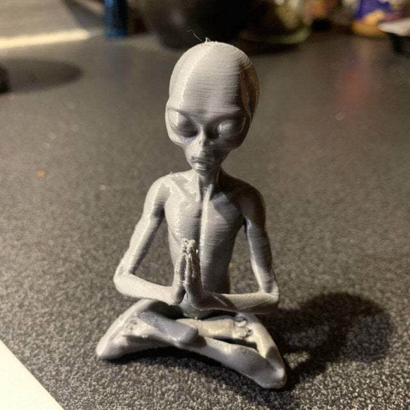 Meditating Alien Resin Garden Home Decor - MaviGadget