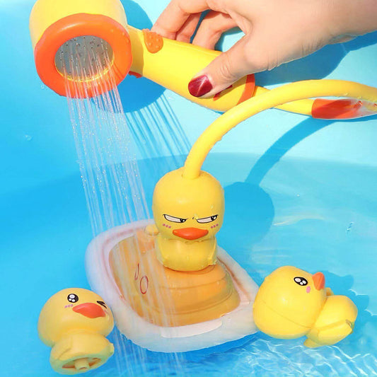 Electric Floating Bathtub Duck Toy Sprinkler - MaviGadget