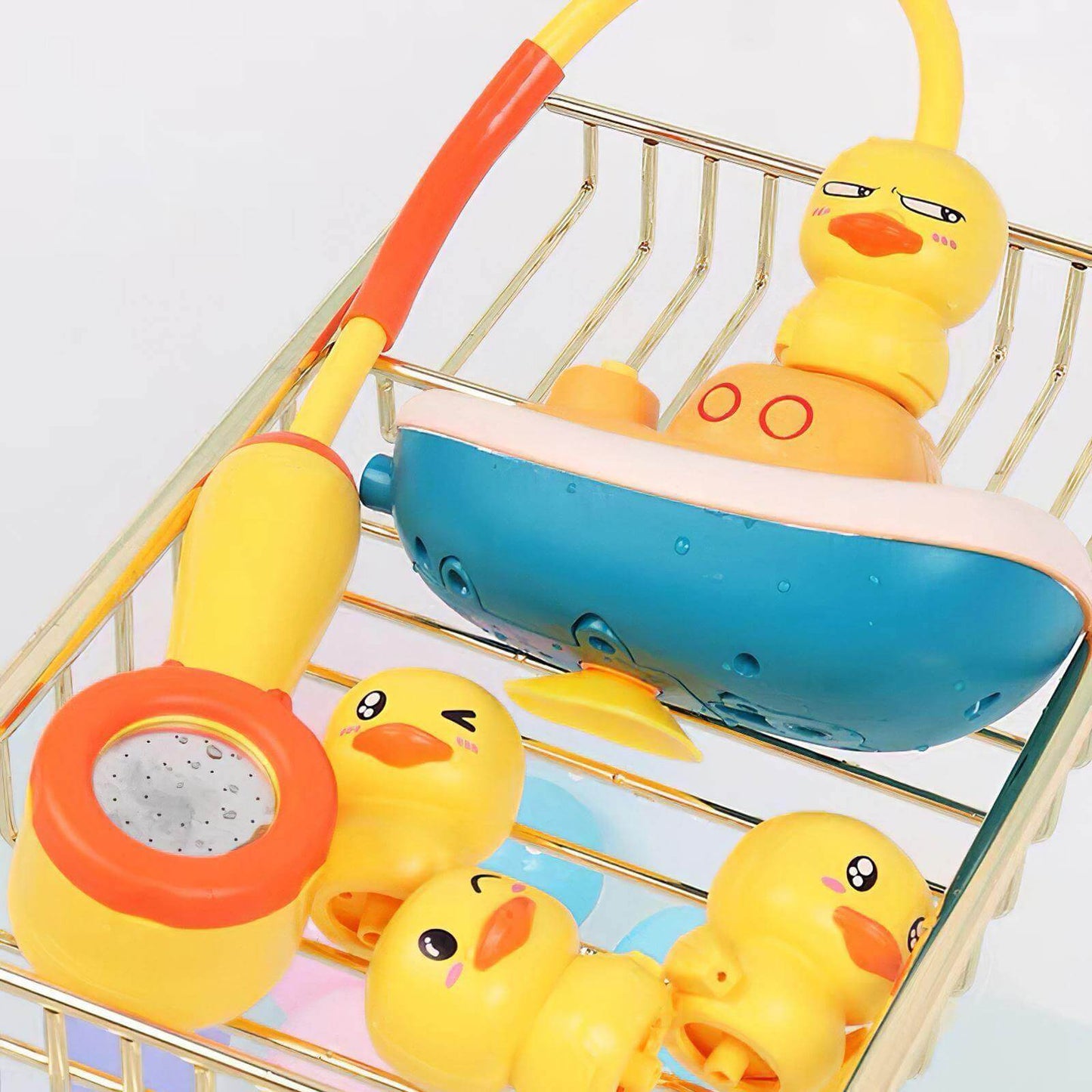 Electric Floating Bathtub Duck Toy Sprinkler - MaviGadget