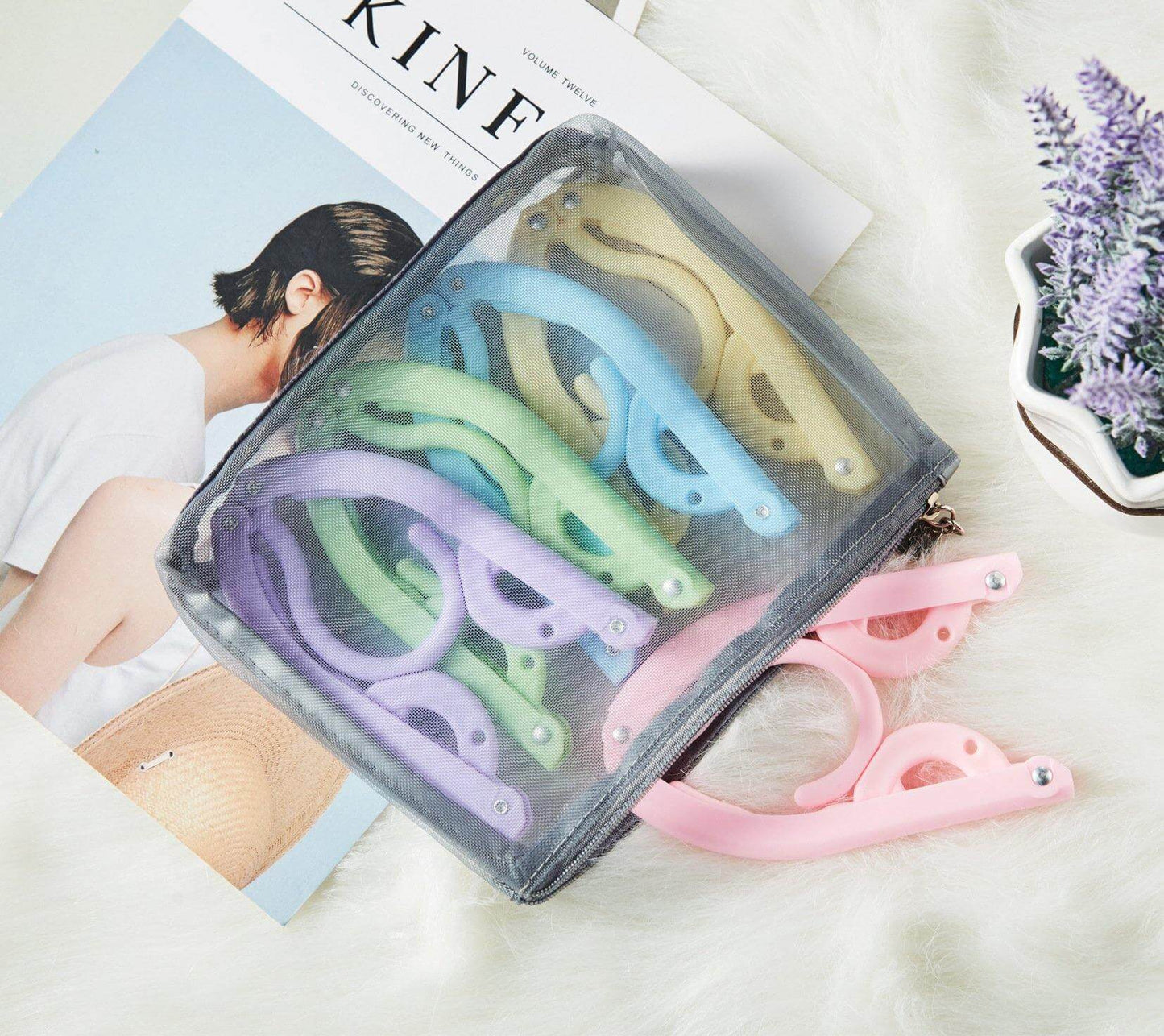 Foldable Magic Easy Travel Clothes Hanger - MaviGadget