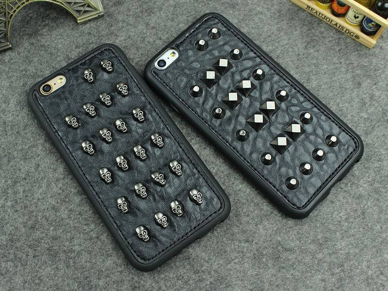 3D Cool Studs Rivet Punk Skull Design Silicone Case For iPhone Models - MaviGadget