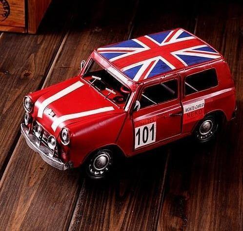 Vintage British Metal Iron Antique Shabby Car - MaviGadget