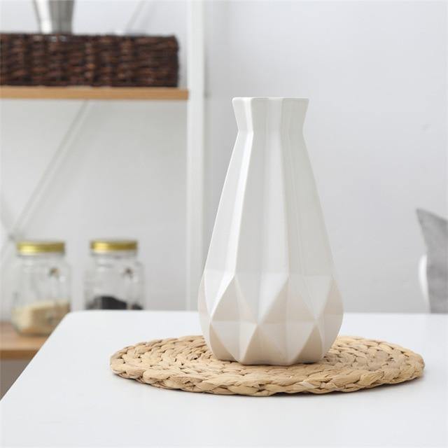 Modern Europe Brief Matt Diamond Porcelain Ceramic Vase - MaviGadget