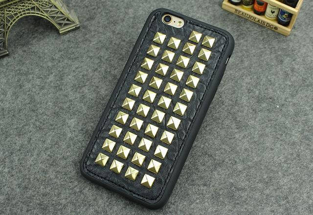 3D Cool Studs Rivet Punk Skull Design Silicone Case For iPhone Models - MaviGadget