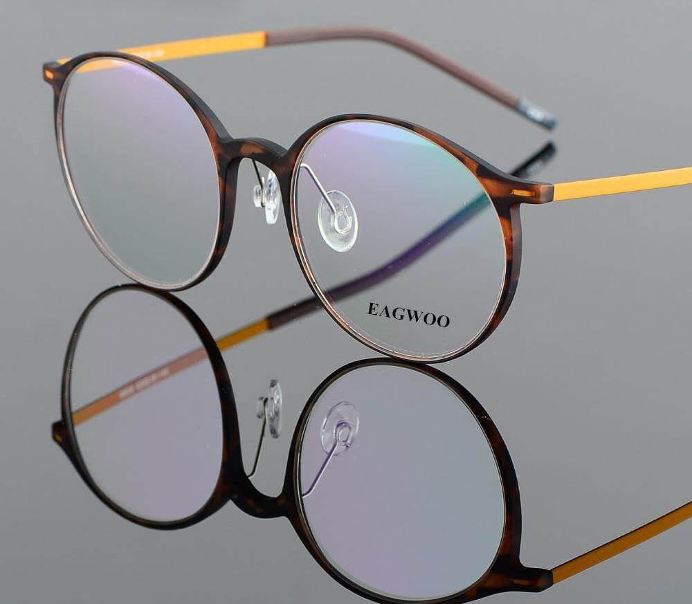 Pure Retro Titanium Eyeglasses - MaviGadget