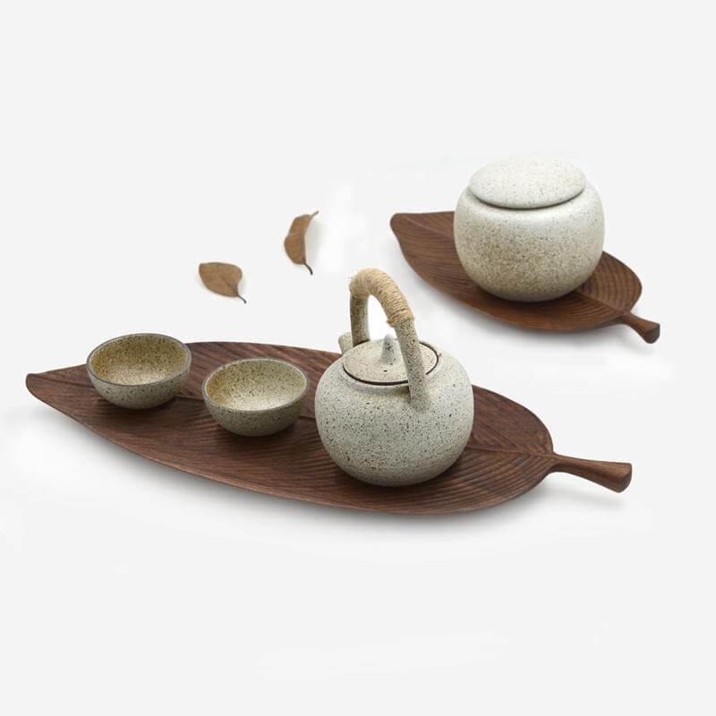 Walnut Snack Tray Leaf Plates - MaviGadget