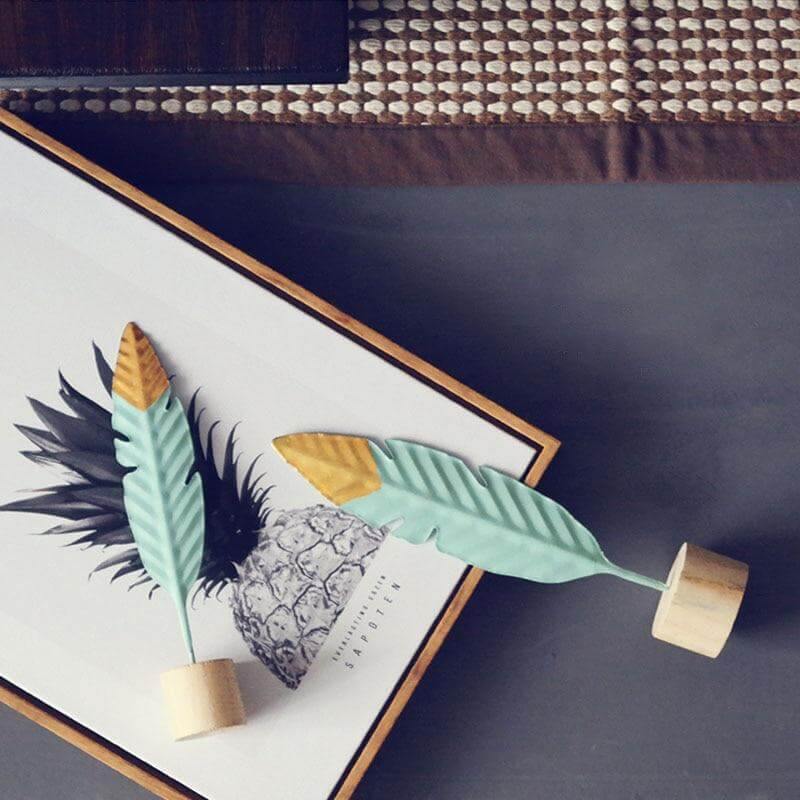 Modern Fairy Miniature Feather - MaviGadget