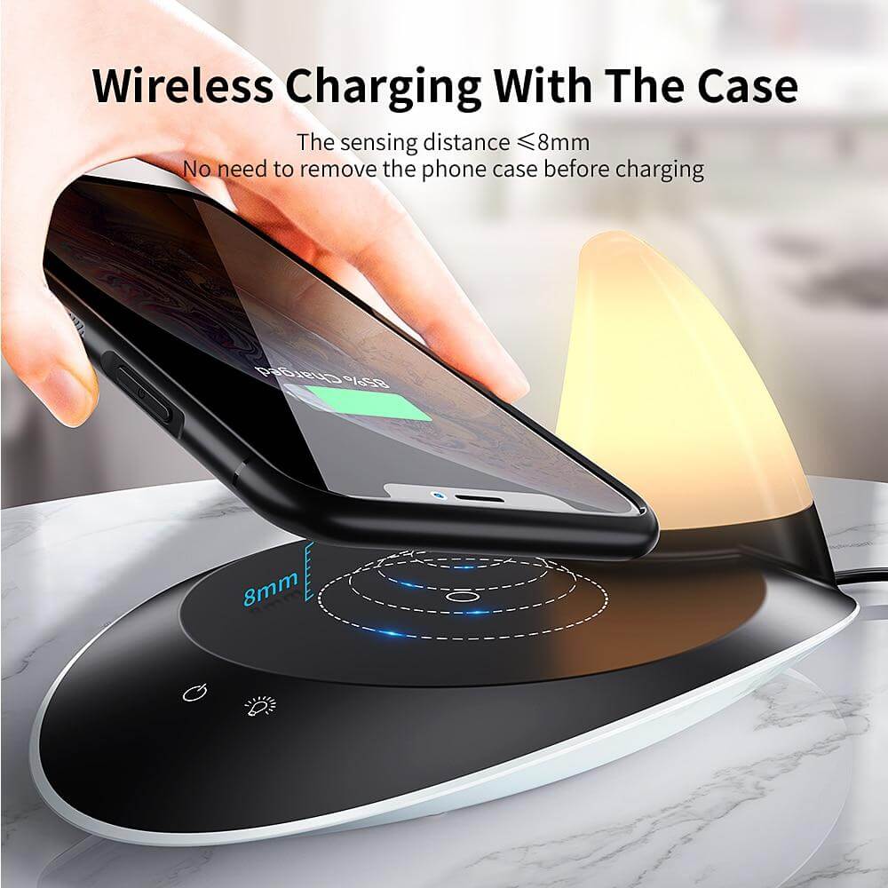 Shark Wireless Charger Lamp - MaviGadget