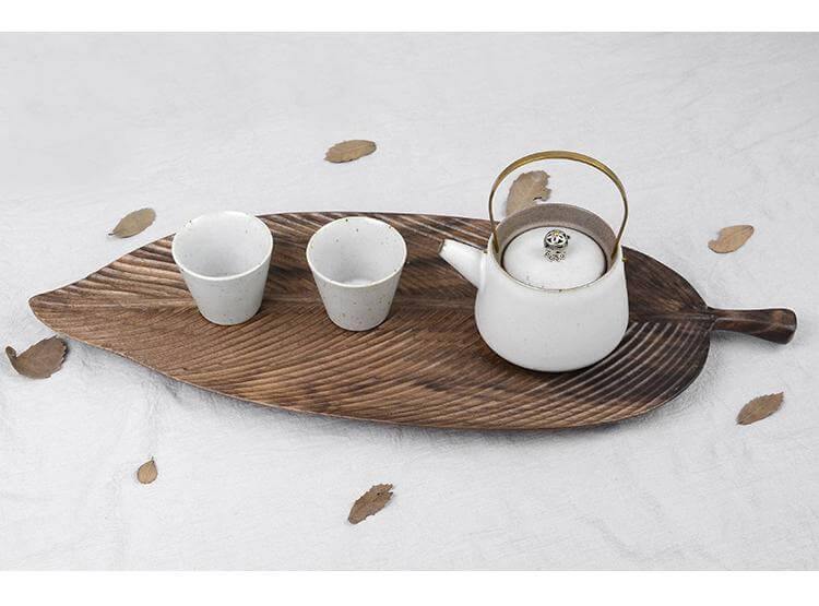 Walnut Snack Tray Leaf Plates - MaviGadget