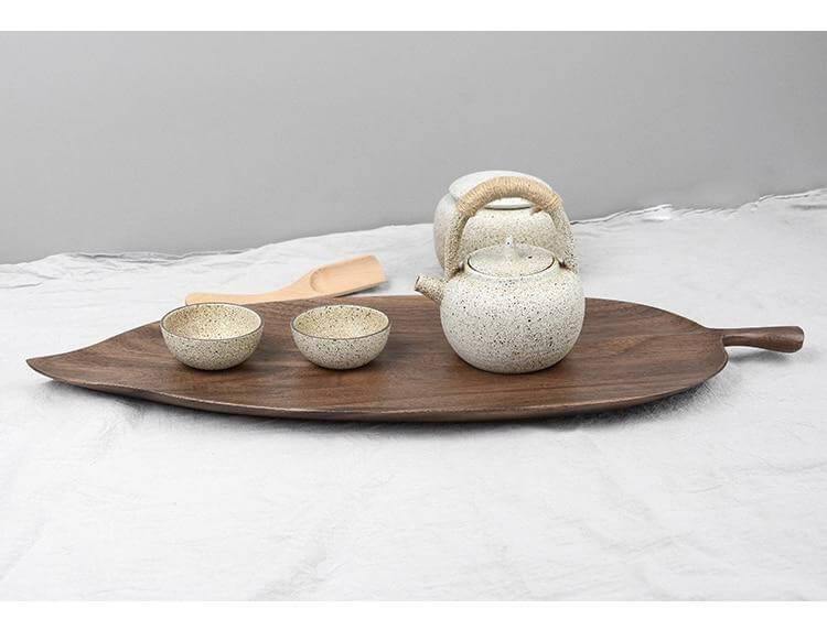 Walnut Snack Tray Leaf Plates - MaviGadget